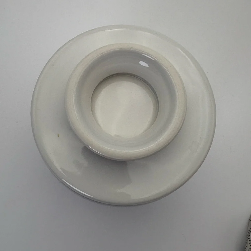 Vintage White Ceramic Butter Bell with “Butter” and “Beurre” Text, Flower Motif